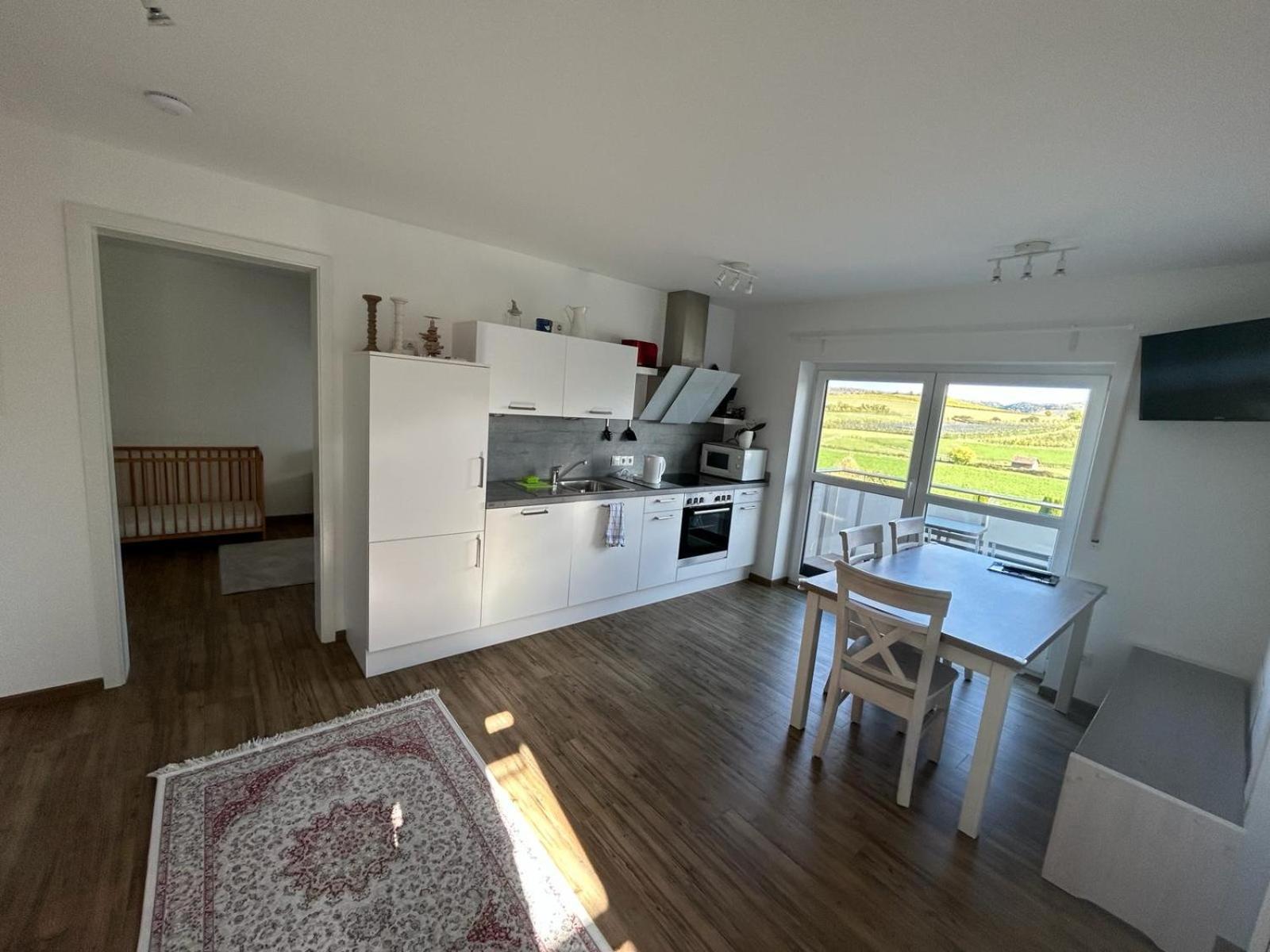 3 Zimmer Neubauwohnung In Der Schwaebischen Toskana Loewenstein Ngoại thất bức ảnh